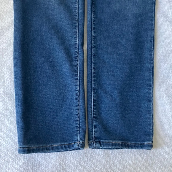 Charlie B Jeans-Stretch Denim Jogger Pants - Picture 7 of 8